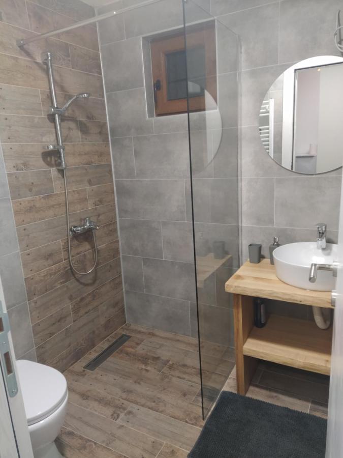Domacinstvo Kod Gere Panzió Crni Vrh Kültér fotó